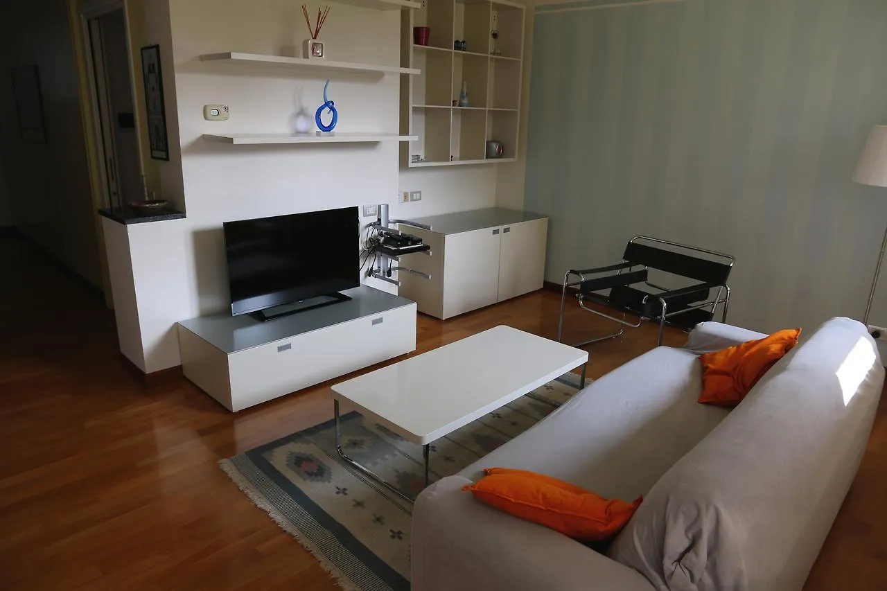 Appartamento Giona Maccagno 0*,  Italy