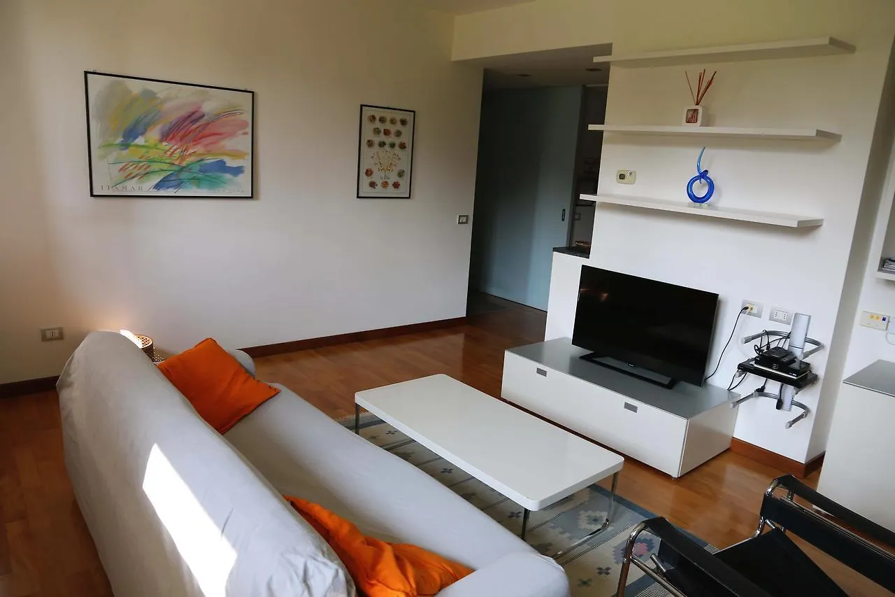 Appartamento Giona Maccagno Apartment